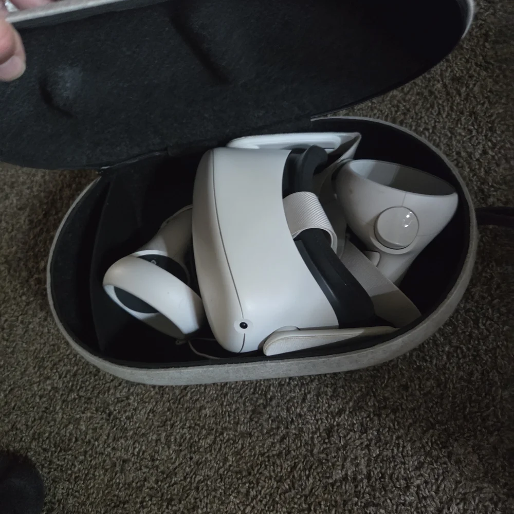 Meta Quest 2 VR Headset with Controllers And Travel Case 256gb